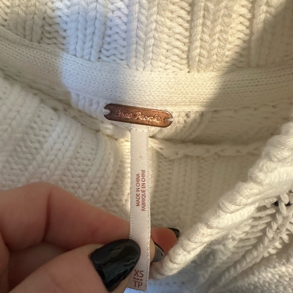 Free people sweater worn once